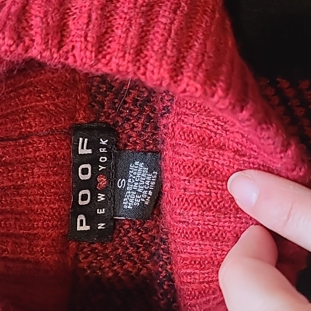 Poof New York Red Plaid Cropped Sweater - Picture 2 of 3